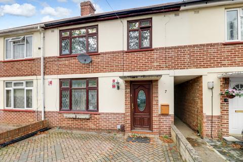 3 bedroom terraced house for sale, Ennerdfale Crescent, Burnham SL1