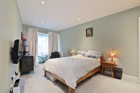 1 bedroom flat for sale, Camberwell Road, London, SE5