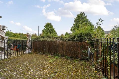 6 Padstow Road, Swindon, SN2 2EG