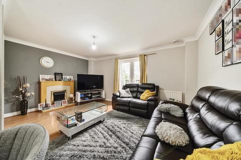 6 Padstow Road, Swindon, SN2 2EG