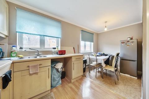 6 Padstow Road, Swindon, SN2 2EG