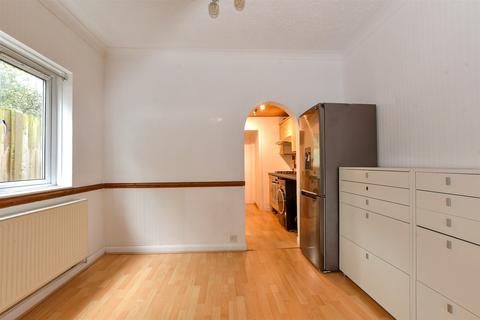 2 West Road, Rush Green, Romford, RM7 0QS