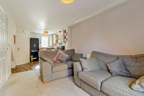 2 bedroom end of terrace house for sale, President Place, Harworth DN11