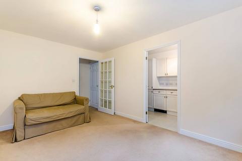 1 bedroom flat to rent, Woodfield Road, Thames Ditton, KT7