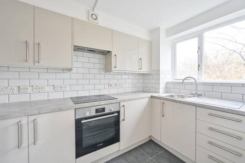 1 bedroom flat to rent, Woodfield Road, Thames Ditton, KT7