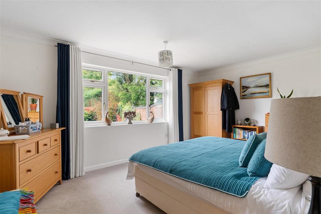 Bungalow Main Bedroom