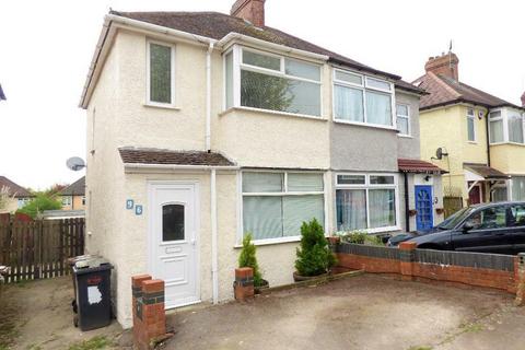 2 bedroom semi-detached house to rent, Luton LU3