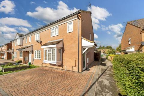 3 bedroom semi-detached house for sale, Thomson Close,  Aylesbury,  HP21