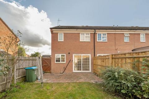 3 bedroom semi-detached house for sale, Thomson Close,  Aylesbury,  HP21