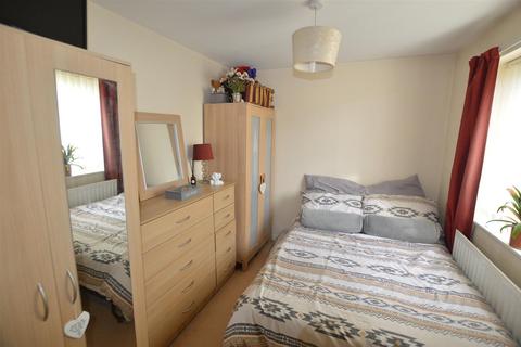 1 Bates Close, Loughborough, LE11 5EL