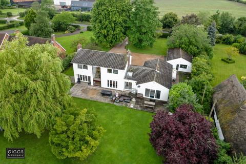 5 bedroom detached house for sale, Green End, Bedford MK44