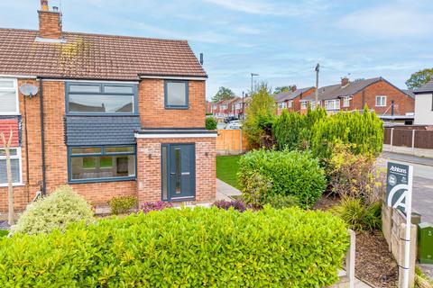 3 bedroom semi-detached house for sale, Warrington Road, Penketh, WA5