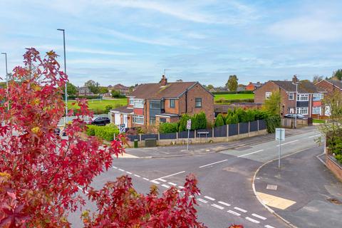 3 bedroom semi-detached house for sale, Warrington Road, Penketh, WA5