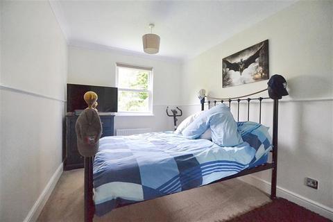 2 bedroom flat for sale, St Cross