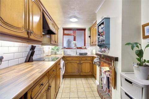 6 Brickle Road, Stoke Holy Cross, Norwich, NR14 8NE