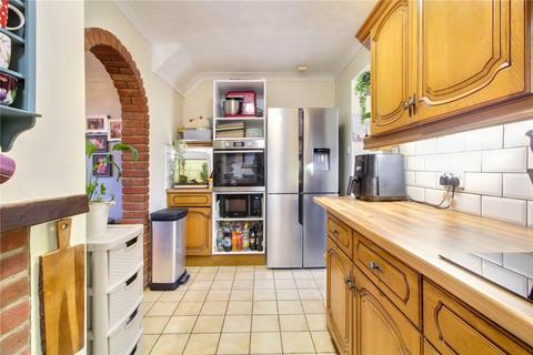 6 Brickle Road, Stoke Holy Cross, Norwich, NR14 8NE