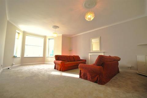 2 bedroom apartment to rent, The Esplanade, Tenby