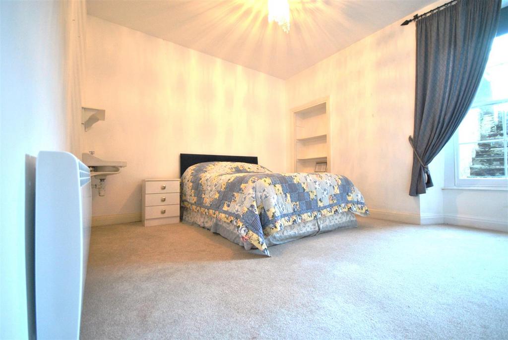 Bedroom 1.JPG