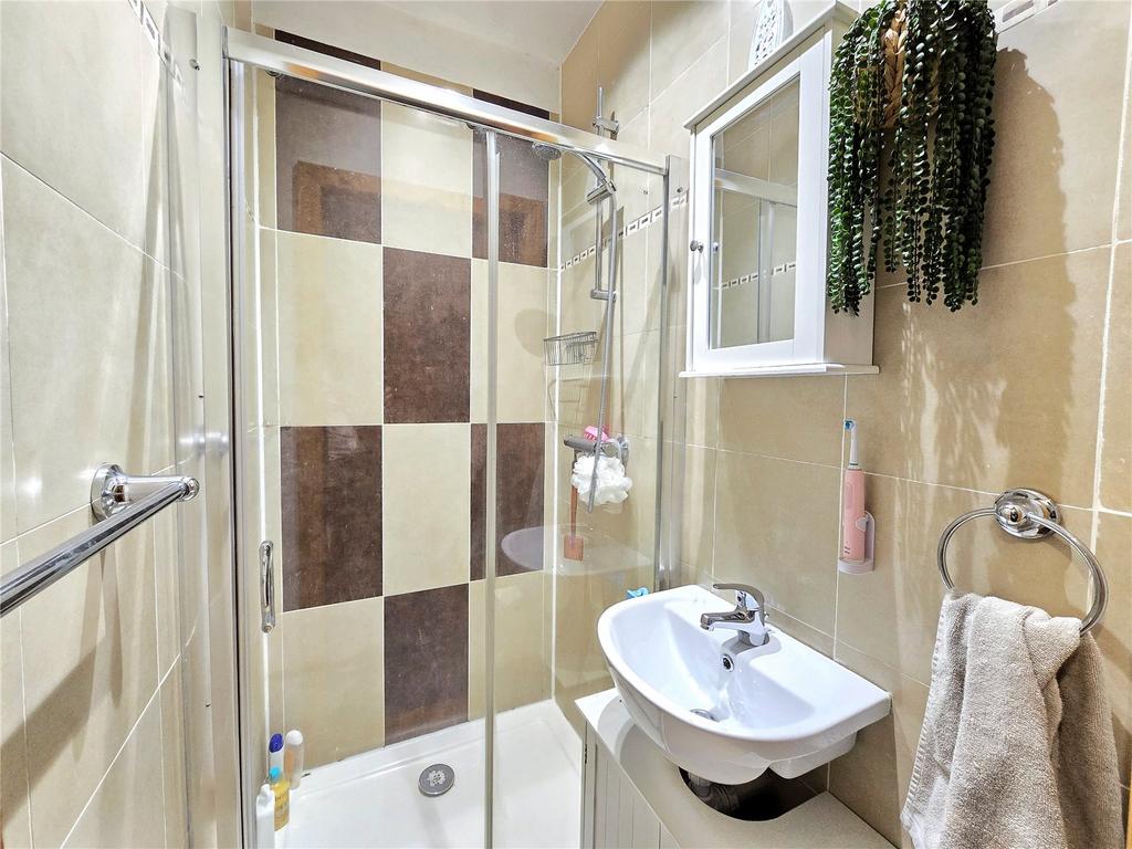 En Suite Shower Room