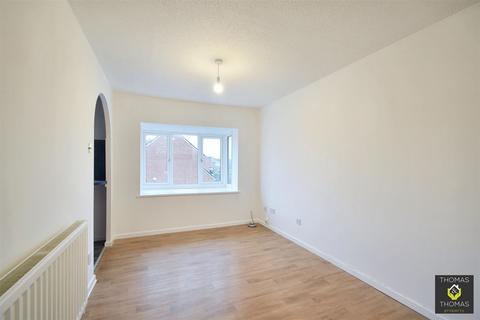 1 bedroom apartment for sale, Finchmoor Mews, Longford