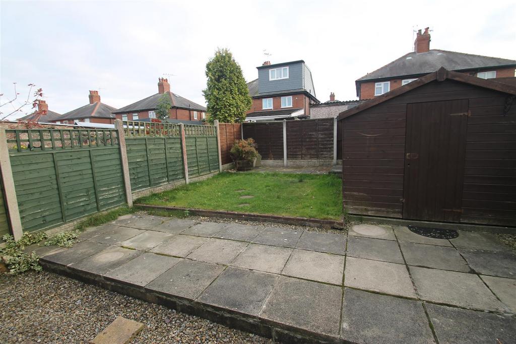 Rear garden with shed.JPG