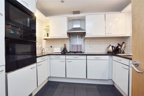 2 bedroom flat to rent, Wells Street, London W1T