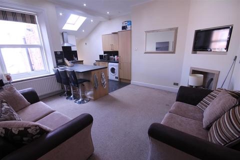 3 bedroom flat to rent, Cavendish Road, Jesmond, Newcastle Upon Tyne