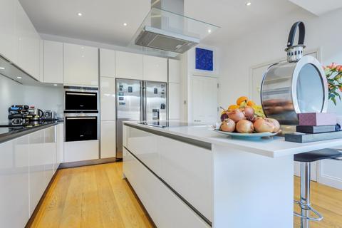 4 bedroom house to rent, Revelstoke Road London SW18