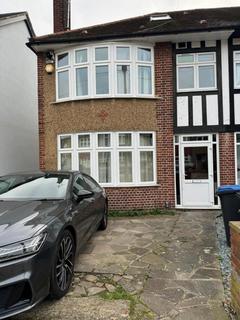 4 bedroom detached house to rent, LADY SMITH ROAD, LONDON