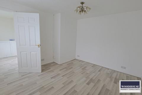 3 bedroom end of terrace house to rent, Church Lane, Waltham Cross EN8