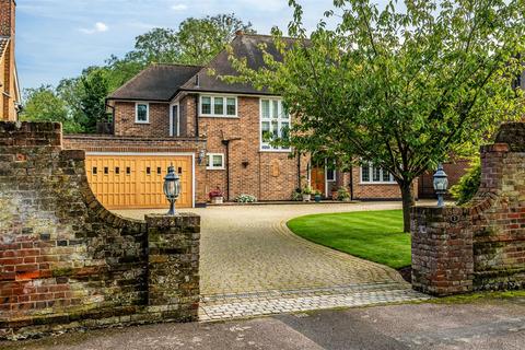 7 Onslow Avenue, Cheam, Sutton, SM2 7ED