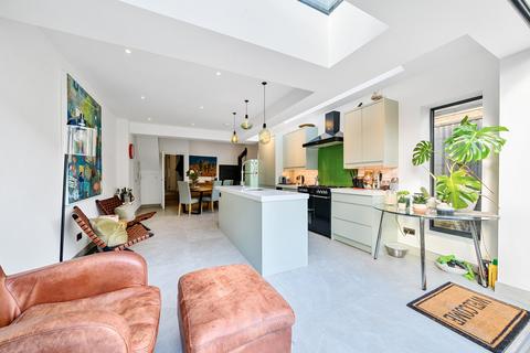 5 bedroom detached house for sale, Gibbon Road, Kingston Upon Thames, KT2