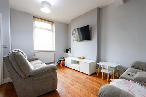 2 bedroom end of terrace house for sale, Dunraven Street, Barry