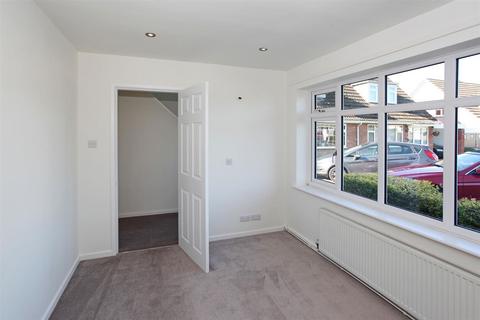 29 Sutherland Drive, Muxton, Telford, TF2 8QB