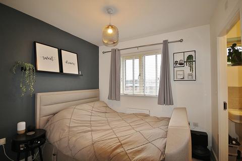 89 Centenary Way, Witney, OX29 7AZ