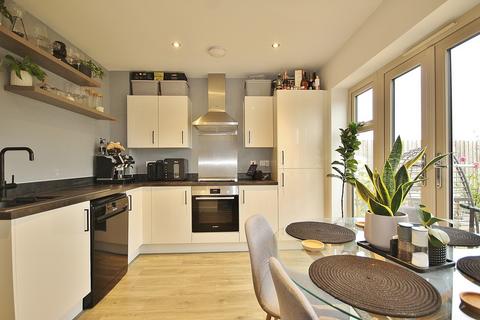 89 Centenary Way, Witney, OX29 7AZ