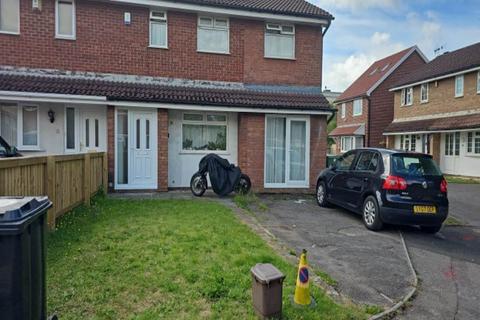 1 bedroom in a house share to rent, 12 Craiglee Drive, Cardiff Bay,