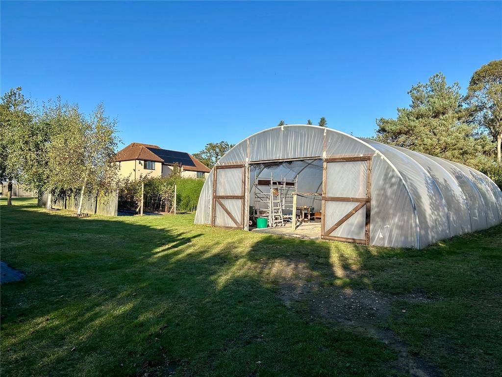 Poly Tunnel