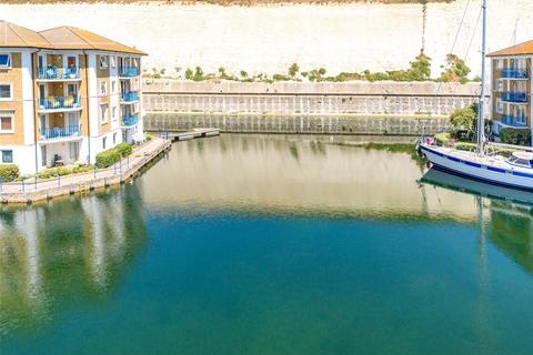 2 bedroom flat for sale, Hamilton Court, The Strand, Brighton, BN2