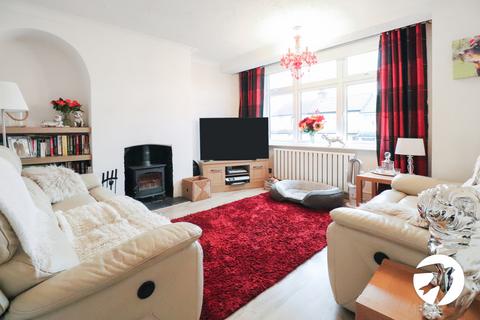 104 Elstree Gardens, Belvedere, DA17 5DW