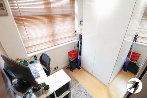 104 Elstree Gardens, Belvedere, DA17 5DW