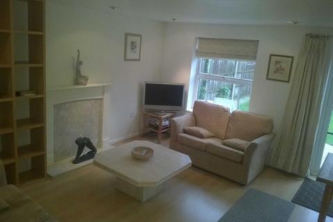 3 bedroom mews to rent, Bucklow Gardens, Lymm