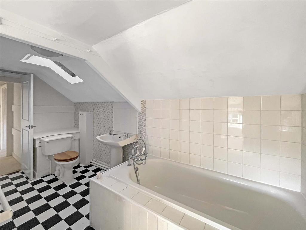 Bath 2.JPG