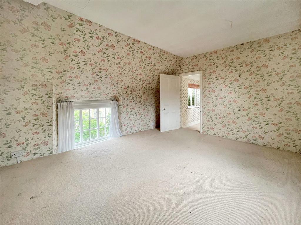 Bedroom photo.jpg