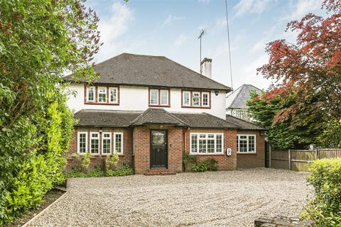 3 bedroom detached house for sale, Christchurch Crescent, Radlett