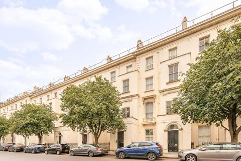 1 bedroom flat for sale, Porchester Square, Bayswater, London, W2