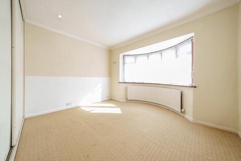 10 Westfield Way, Ruislip, HA4 6HN
