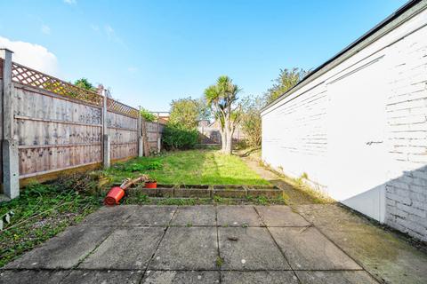 10 Westfield Way, Ruislip, HA4 6HN