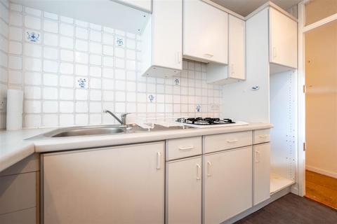 18 Strathview Place, Comrie, Crieff, PH6 2HG