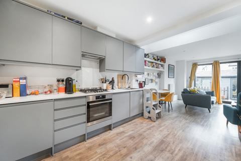 20 Leyborne Avenue, London, W13 9RB
